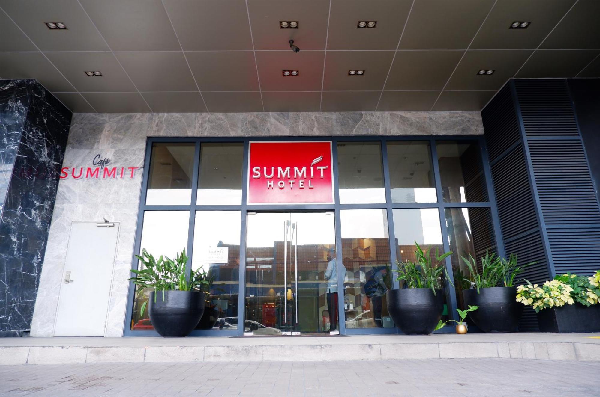 Summit Hotel Greenhills Quezon City Exterior foto